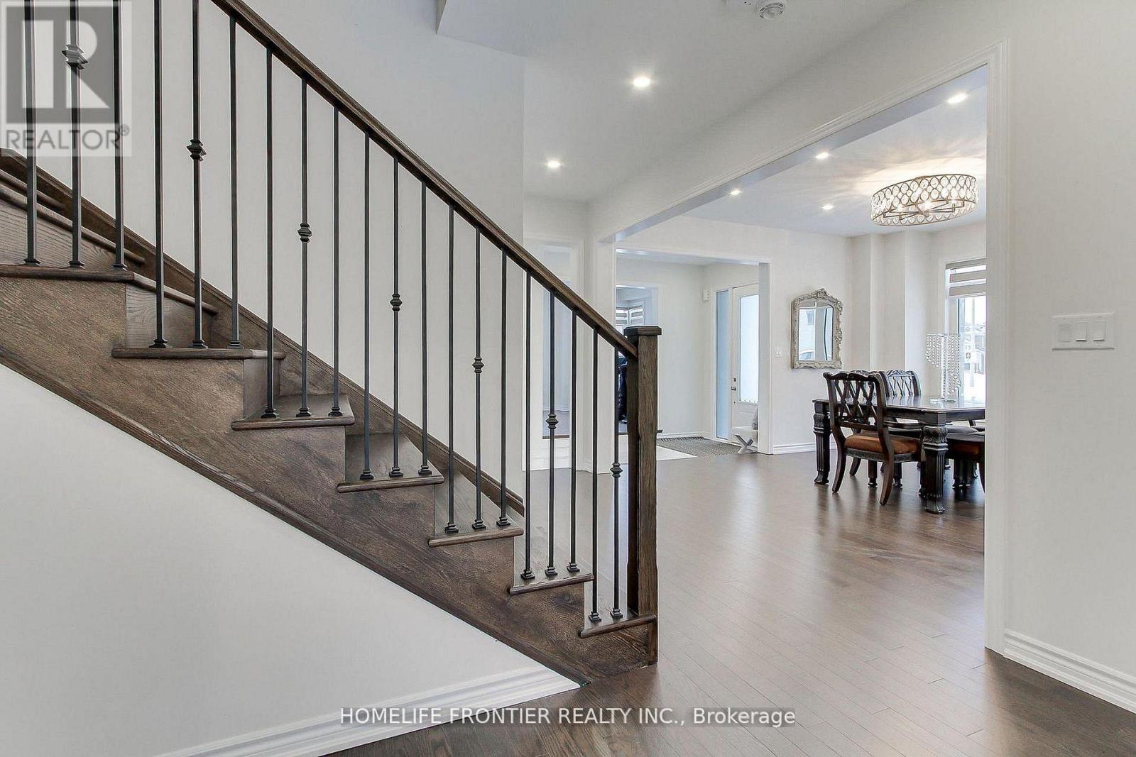 145 Terry Fox Drive, Barrie, Ontario  L9J 0L9 - Photo 19 - S13140074