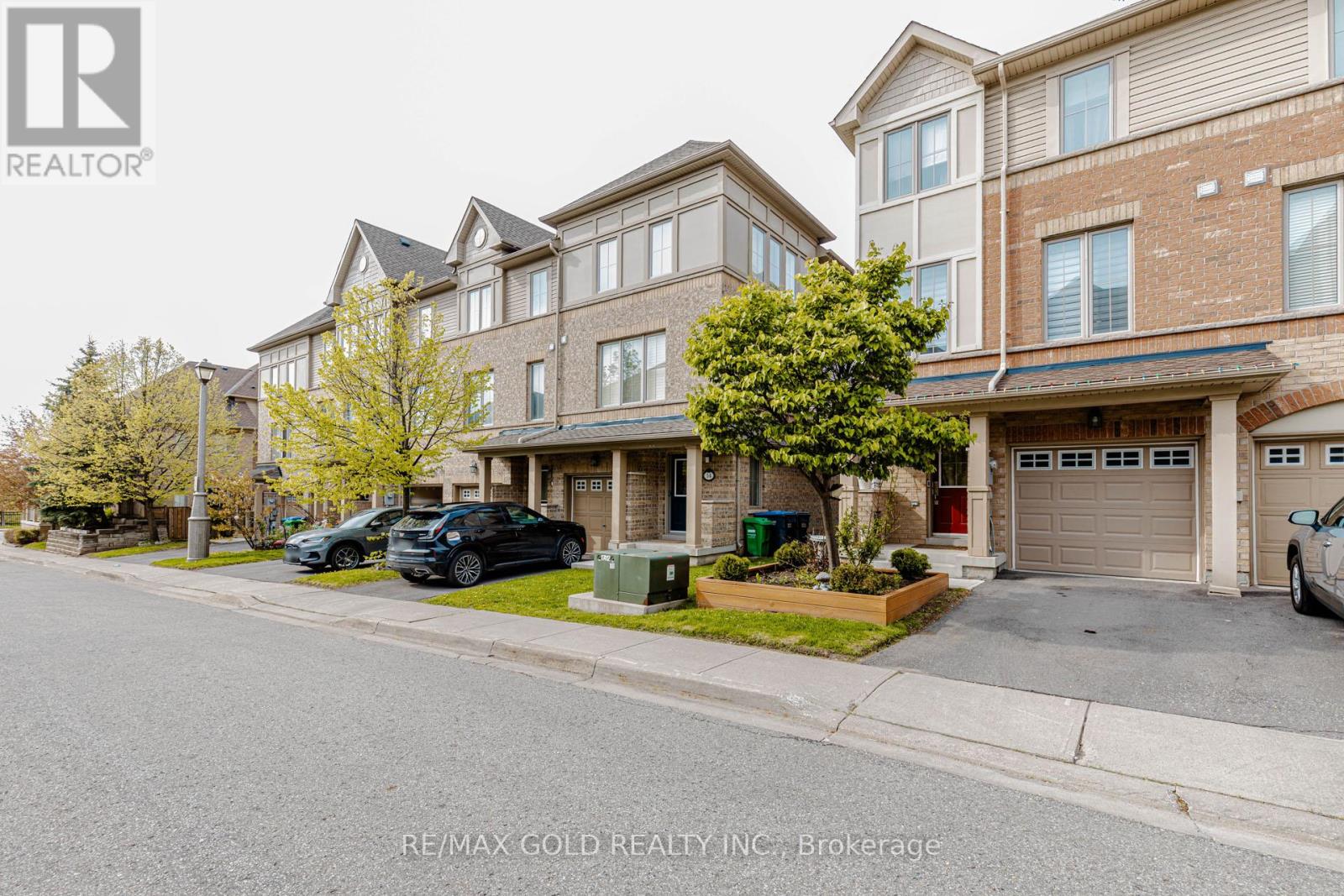 12 CAILIFF STREET, Brampton, Ontario