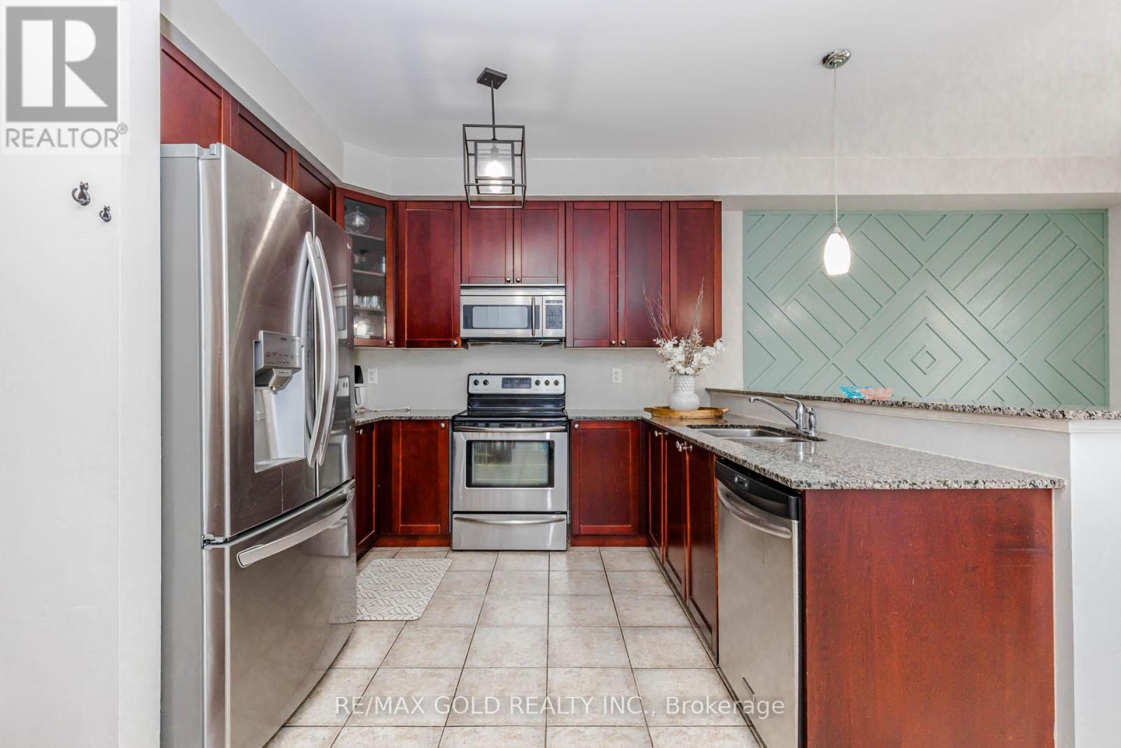 12 Cailiff Street, Brampton, Ontario  L6Y 0P9 - Photo 17 - W13138108