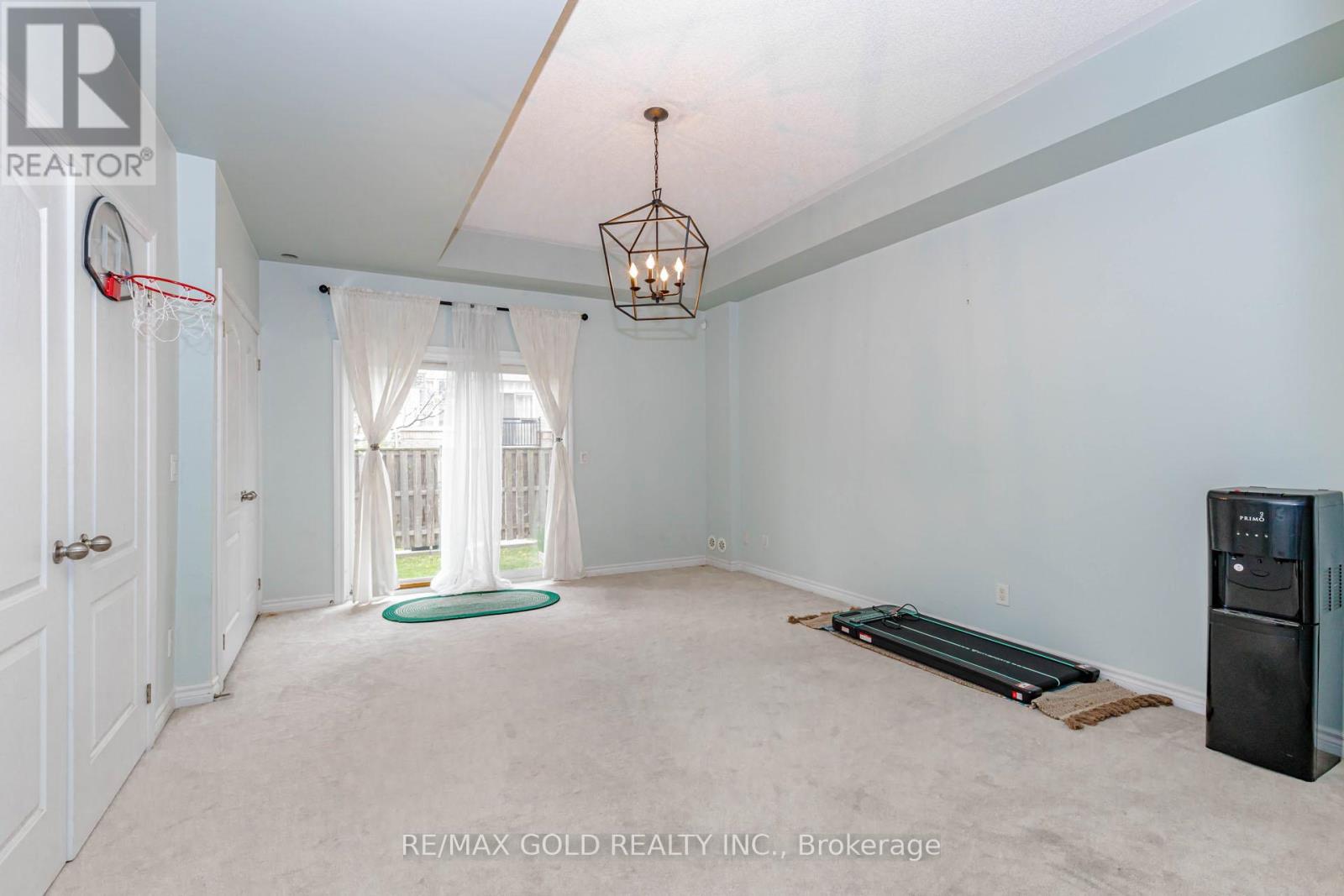 12 Cailiff Street, Brampton, Ontario  L6Y 0P9 - Photo 7 - W13138108