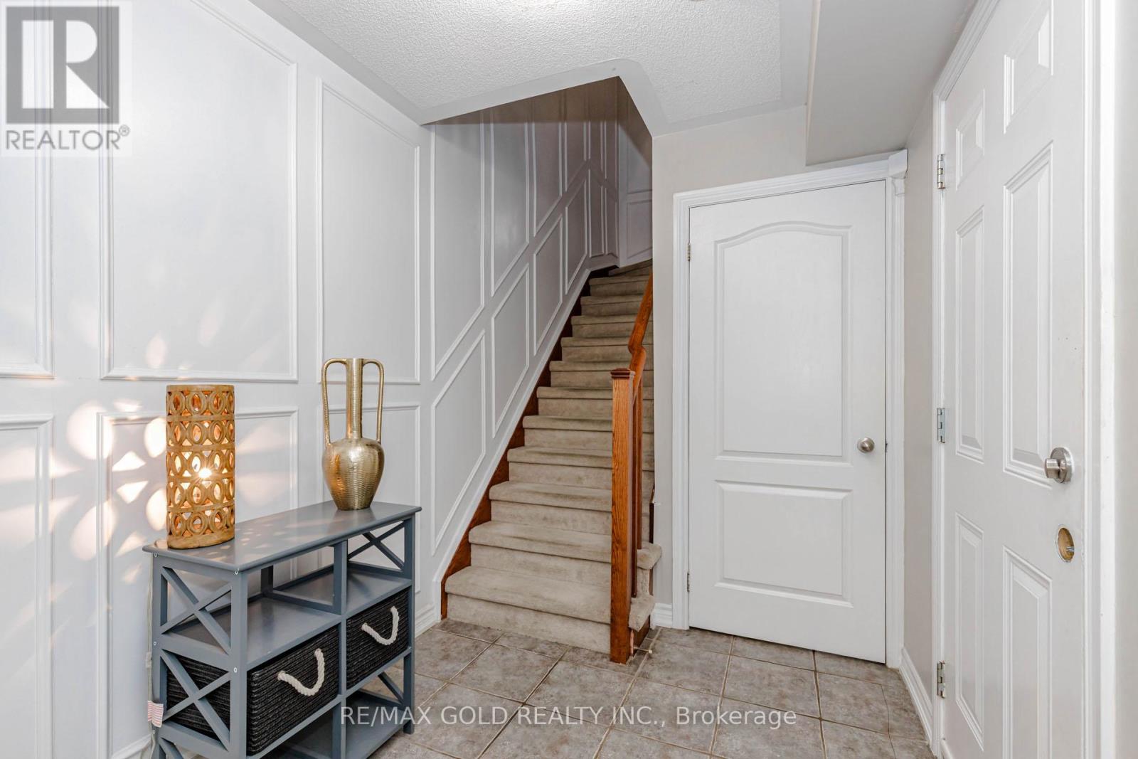 12 Cailiff Street, Brampton, Ontario  L6Y 0P9 - Photo 6 - W13138108