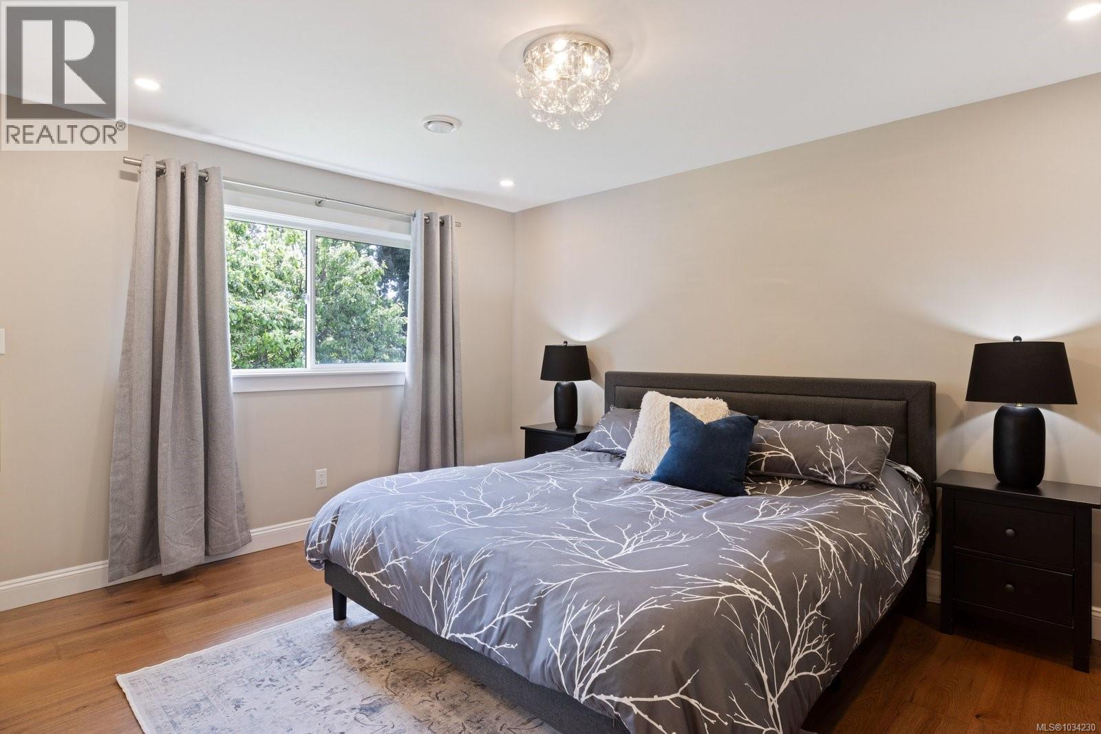 2051 Northbrook Dr, Sidney, British Columbia  V8L 4J3 - Photo 20 - 1034230