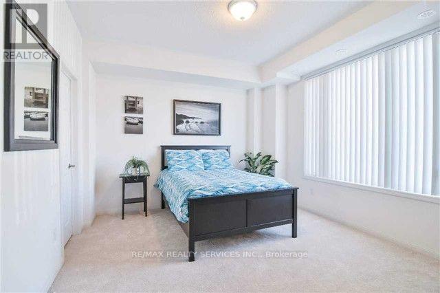 250 Sunny Meadow Boulevard, Brampton, Ontario  L6R 3Y7 - Photo 7 - W13139686