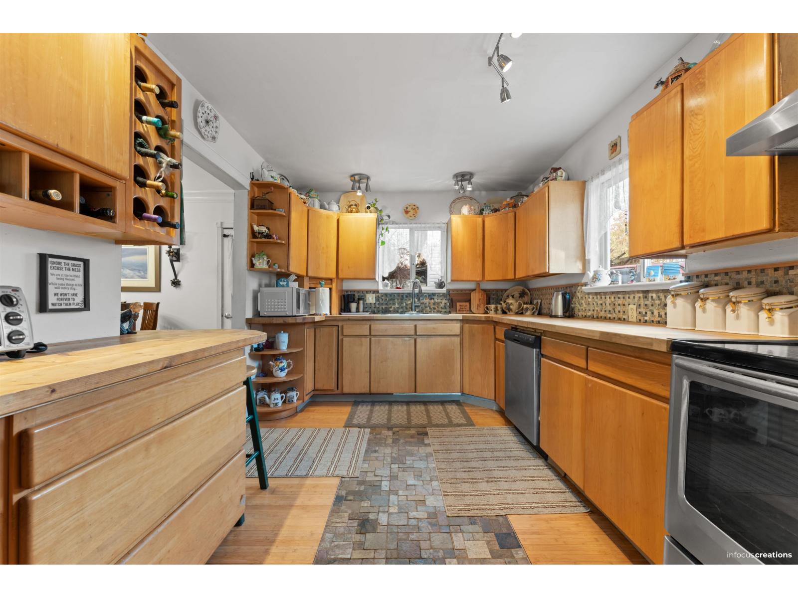 17307 58 Avenue, Surrey, British Columbia  V3S 1K7 - Photo 3 - R3124579