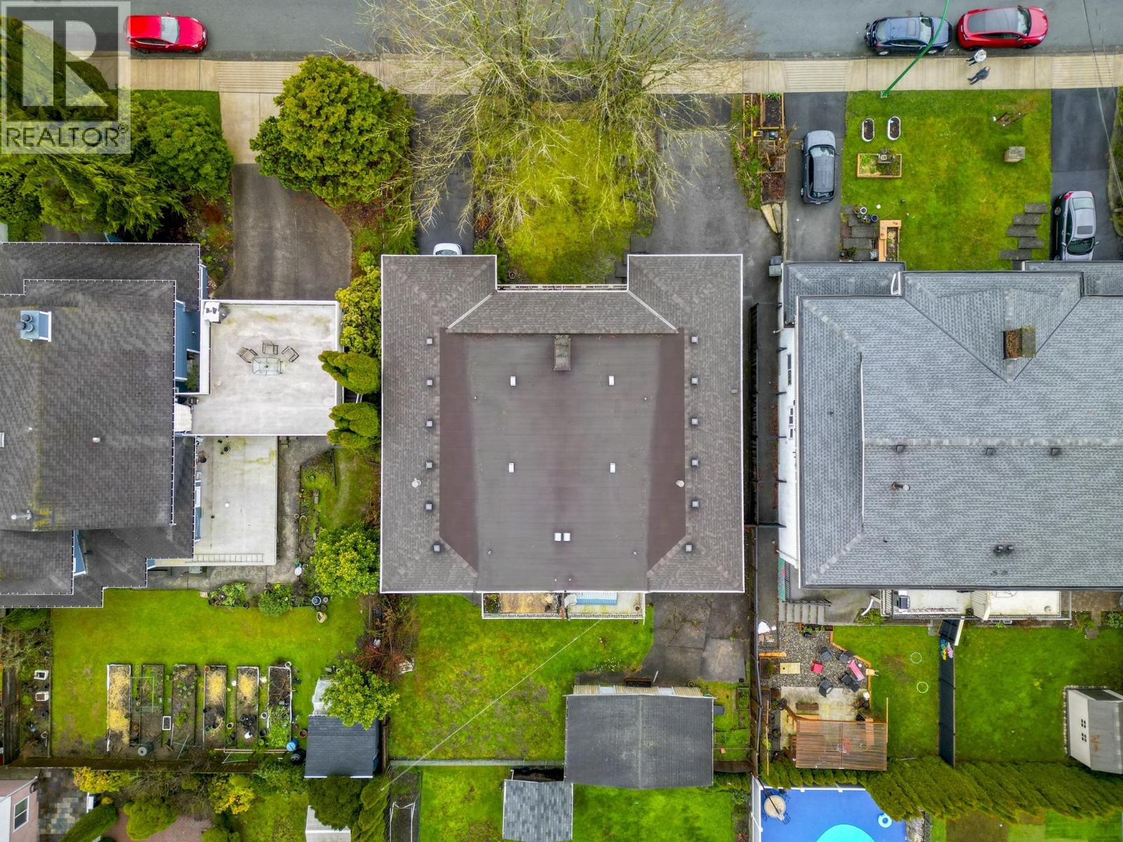 3963  - 3965 Gilpin Street, Burnaby, British Columbia  V5G 2H2 - Photo 5 - R3124576