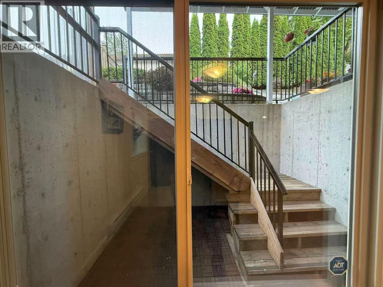 Basement 7994 Elwell Street, Burnaby, British Columbia  V5E 1M4 - Photo 10 - R3124577