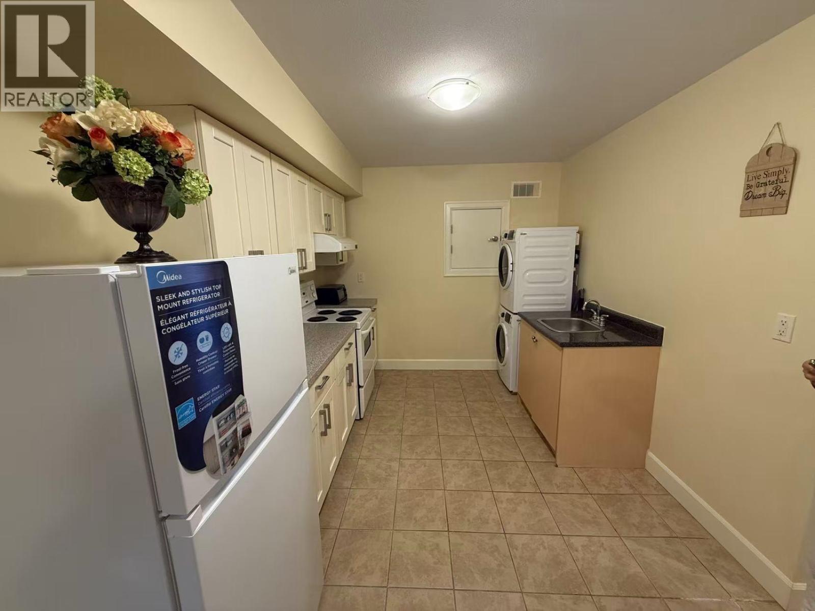 Basement 7994 Elwell Street, Burnaby, British Columbia  V5E 1M4 - Photo 4 - R3124577