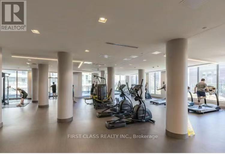 36 Forest Manor Road E, Toronto, Ontario  M2J 0H3 - Photo 7 - C13140076