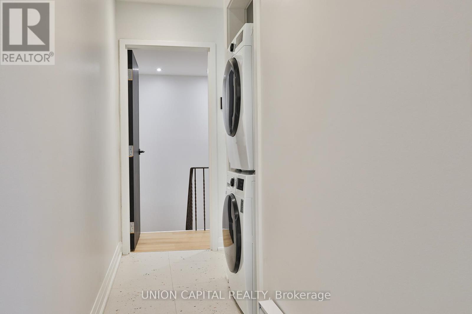 2 - 612 Gerrard Street E, Toronto, Ontario  M4M 1Y3 - Photo 2 - E13140082