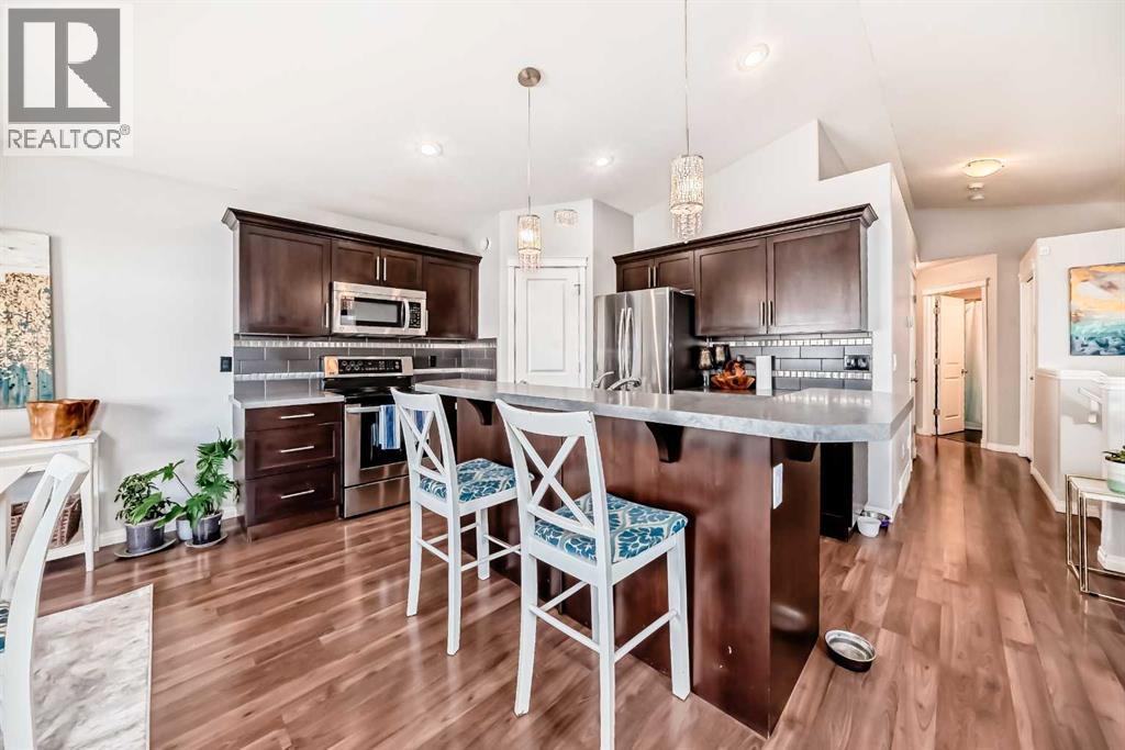 21 Valley Crescent, Blackfalds, Alberta  T4M 0K4 - Photo 3 - A2312023