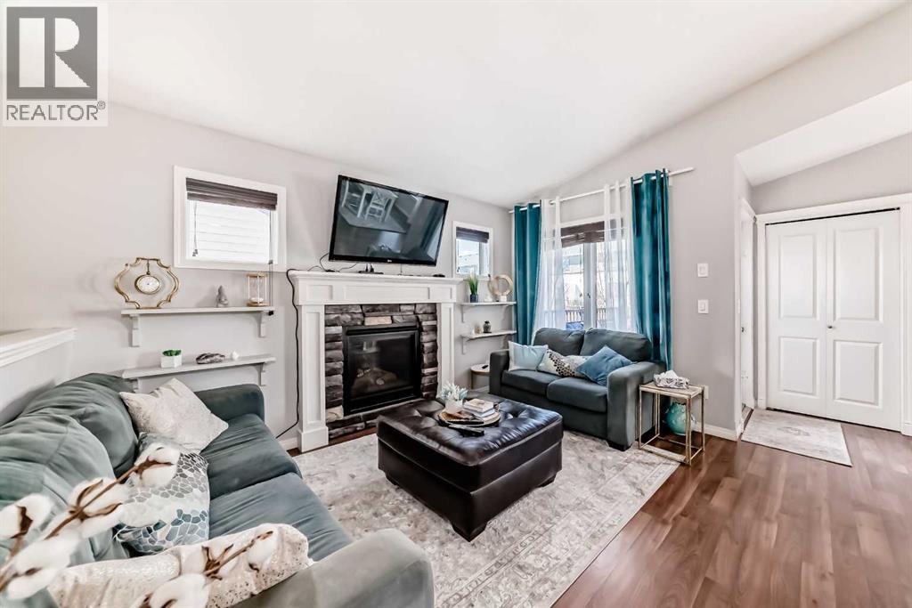 21 Valley Crescent, Blackfalds, Alberta  T4M 0K4 - Photo 7 - A2312023