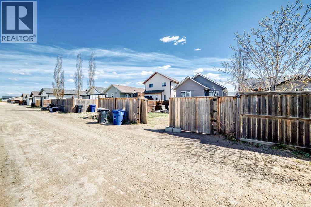 21 Valley Crescent, Blackfalds, Alberta  T4M 0K4 - Photo 35 - A2312023