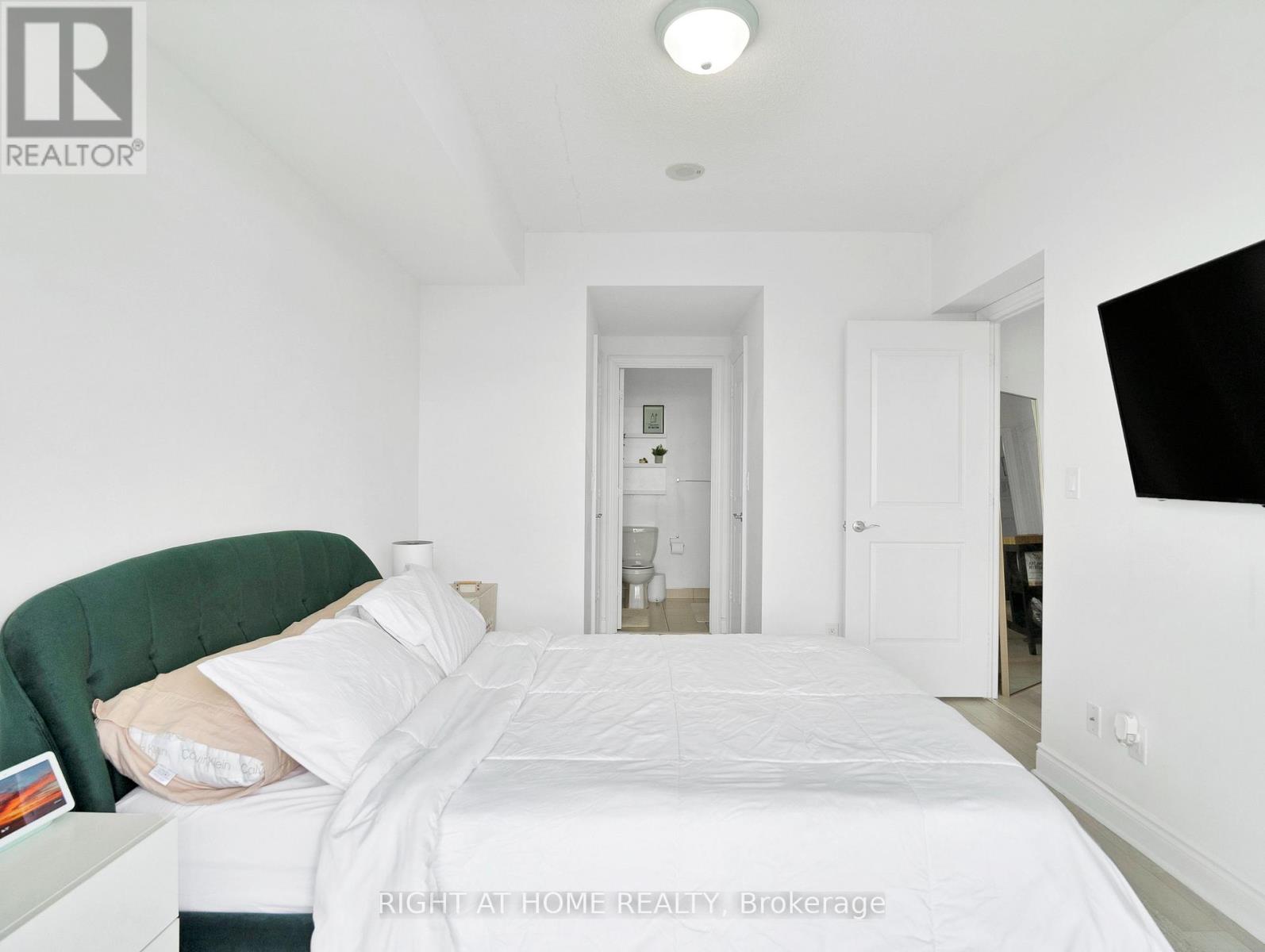 3504 - 16 Brookers Lane, Toronto, Ontario  M8V 0A5 - Photo 11 - W13140090