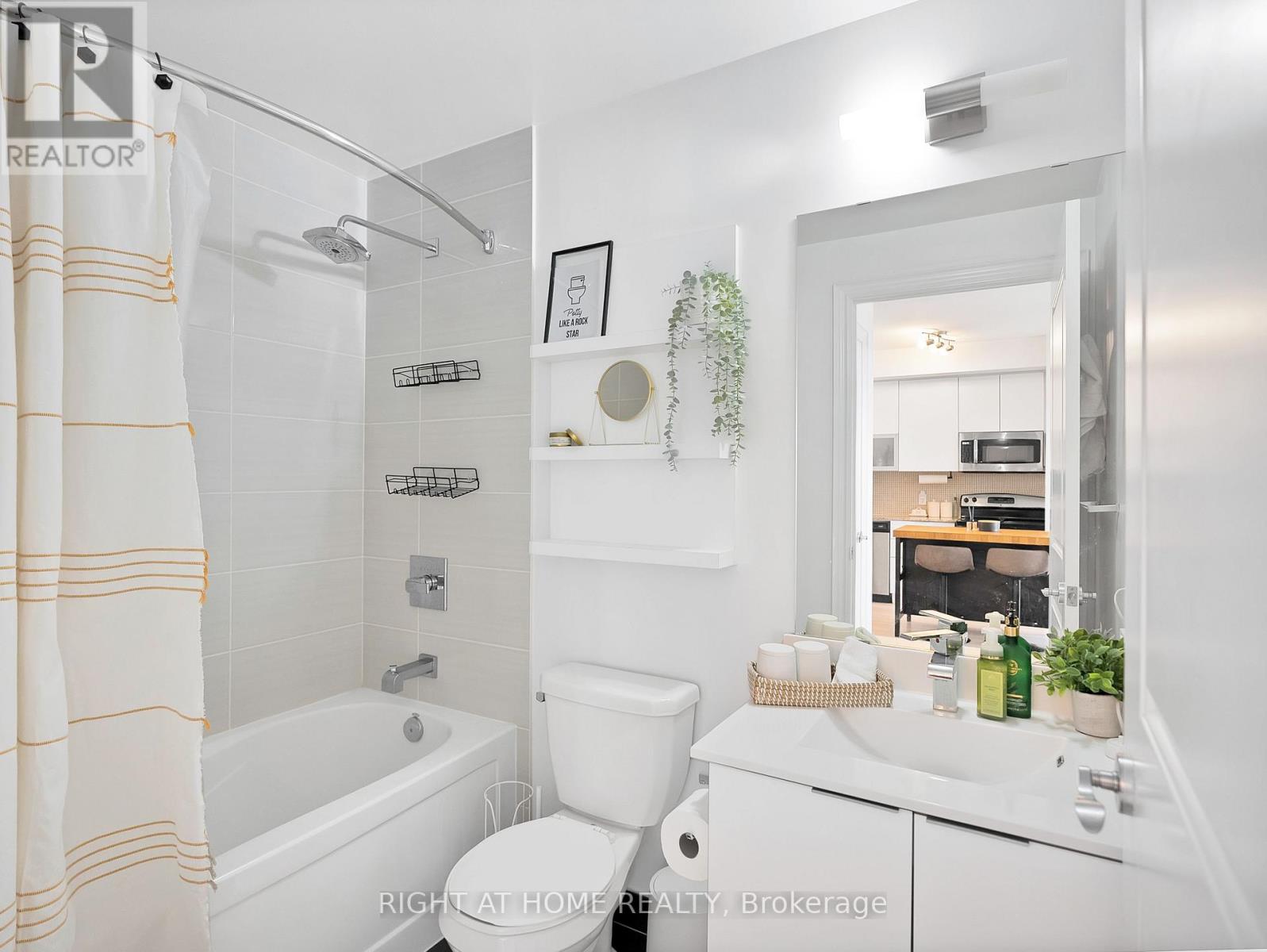 3504 - 16 Brookers Lane, Toronto, Ontario  M8V 0A5 - Photo 24 - W13140090