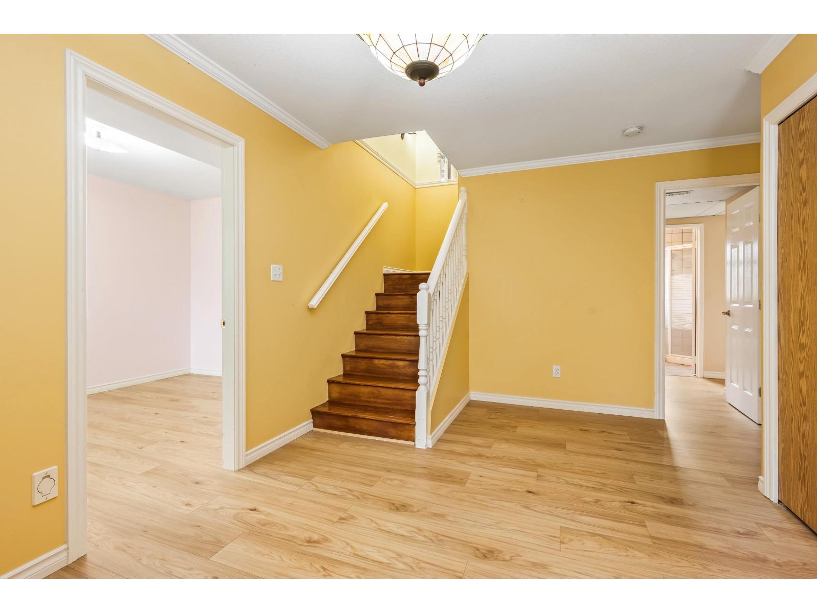 7575 Diamond Crescent, Sardis West Vedder, Chilliwack, British Columbia  V2R 3A8 - Photo 5 - R3122764