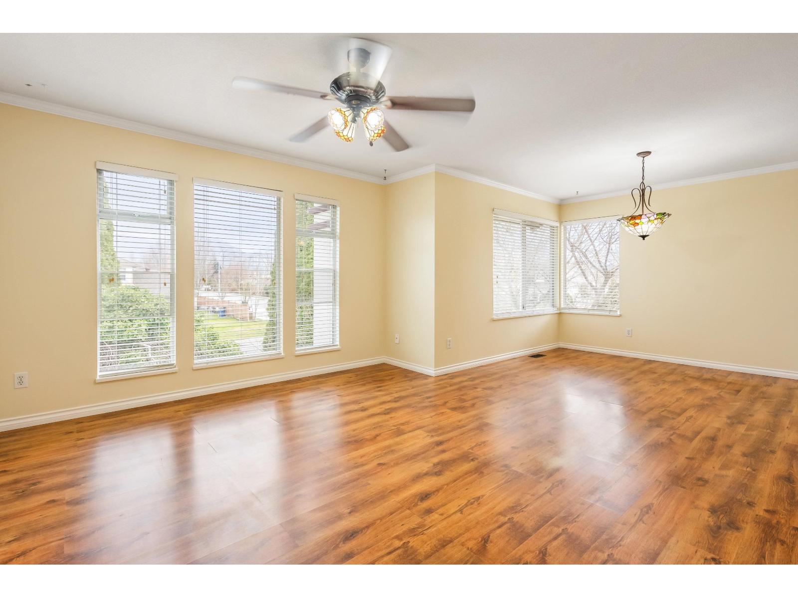 7575 Diamond Crescent, Sardis West Vedder, Chilliwack, British Columbia  V2R 3A8 - Photo 6 - R3122764