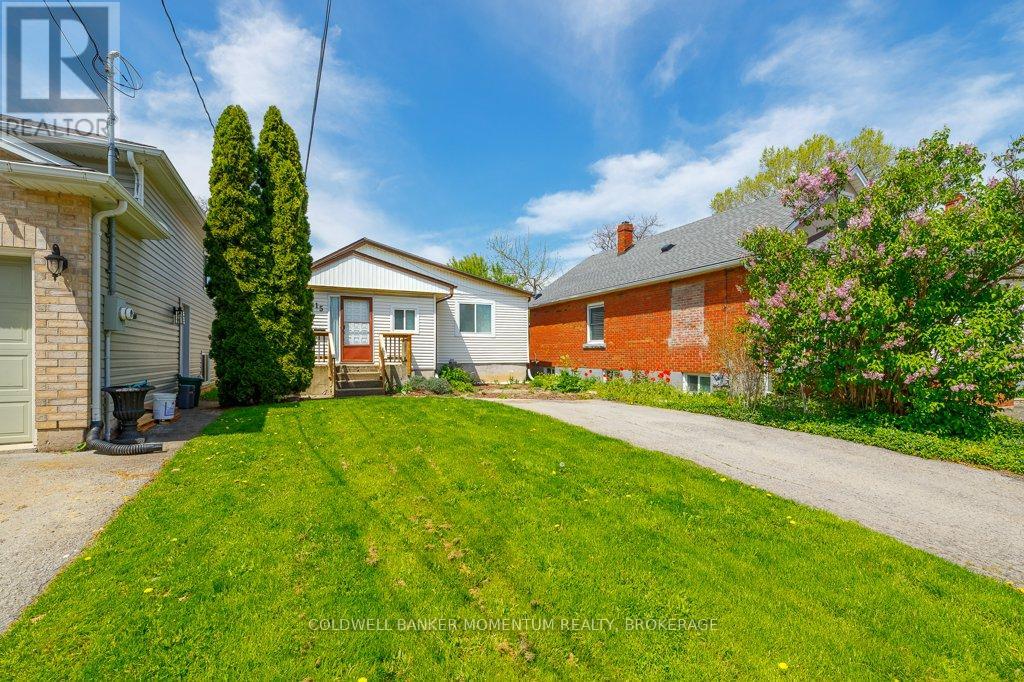 15 Concord Avenue, St. Catharines, Ontario  L2M 5N5 - Photo 2 - X13140142