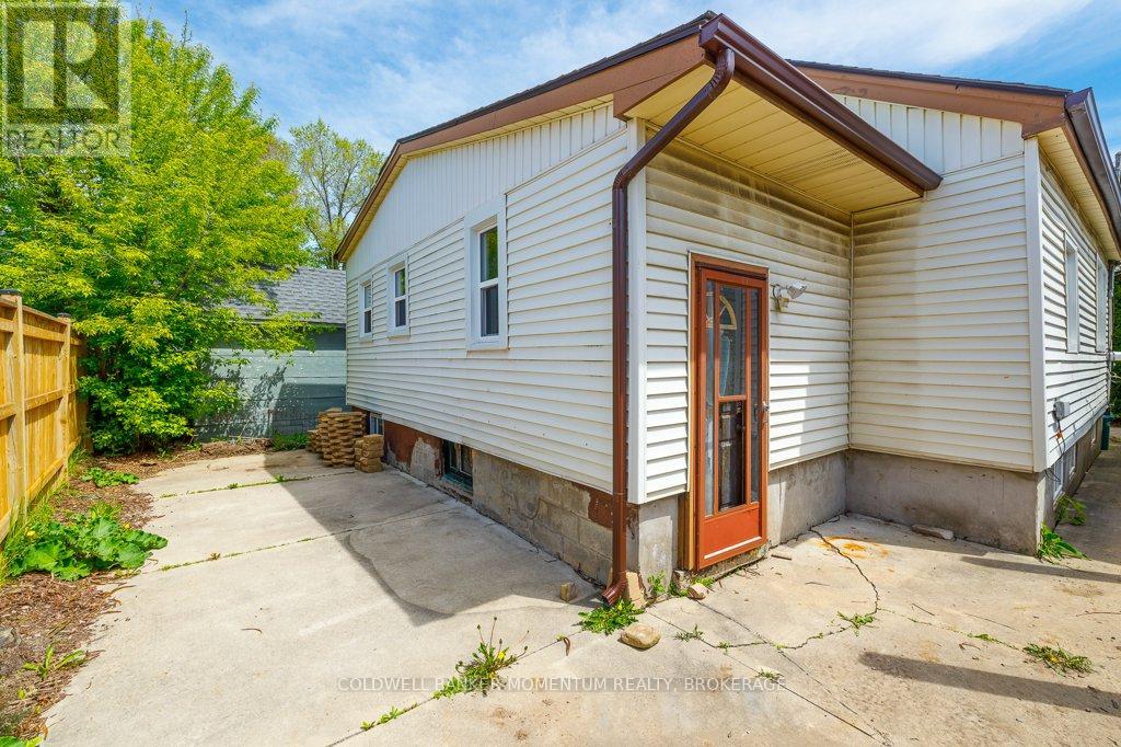 15 Concord Avenue, St. Catharines, Ontario  L2M 5N5 - Photo 23 - X13140142