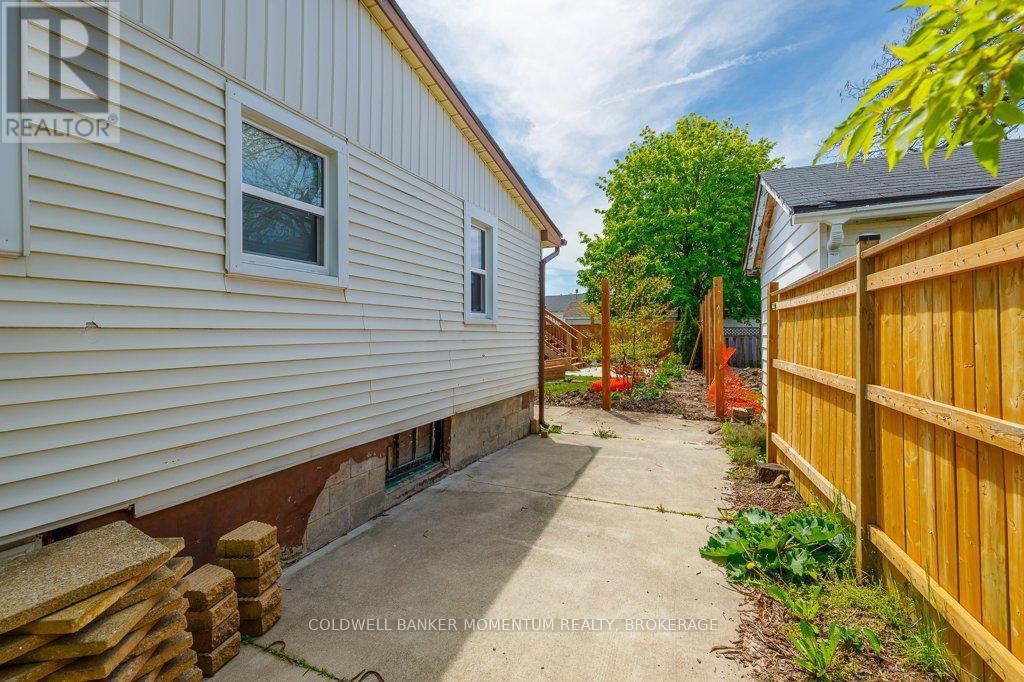 15 Concord Avenue, St. Catharines, Ontario  L2M 5N5 - Photo 25 - X13140142