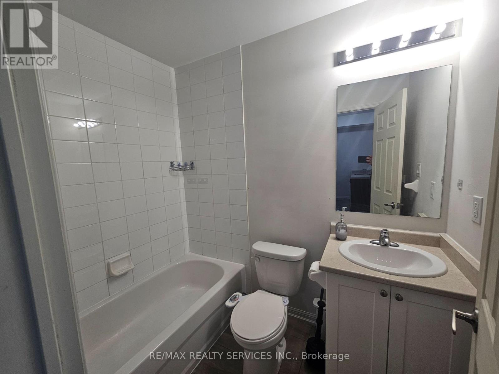 103 - 250 Sunny Meadow Boulevard, Brampton, Ontario  L6R 3Y7 - Photo 24 - W13139686