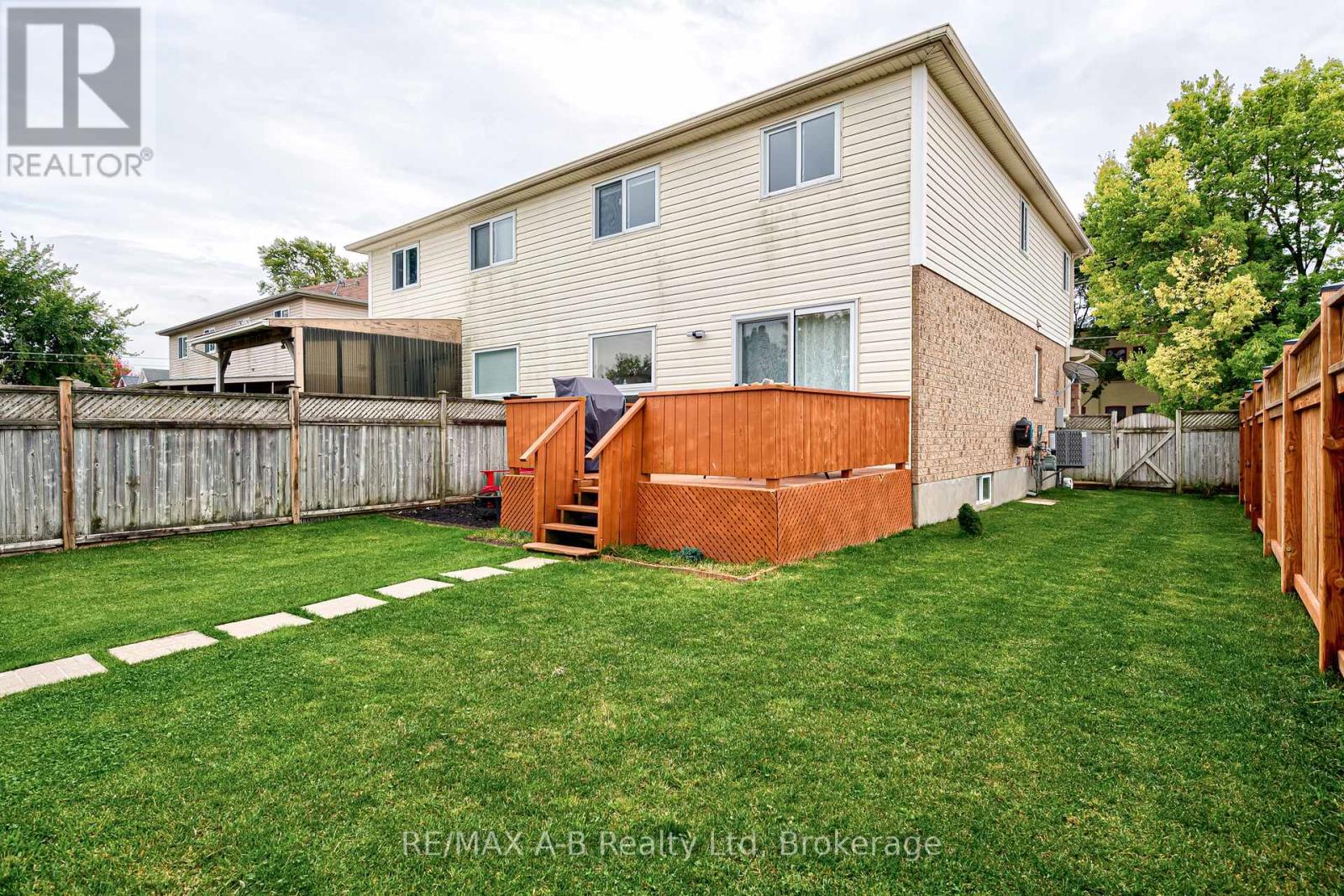 430 Brunswick Street, Stratford, Ontario  N5A 3N4 - Photo 39 - X13140152