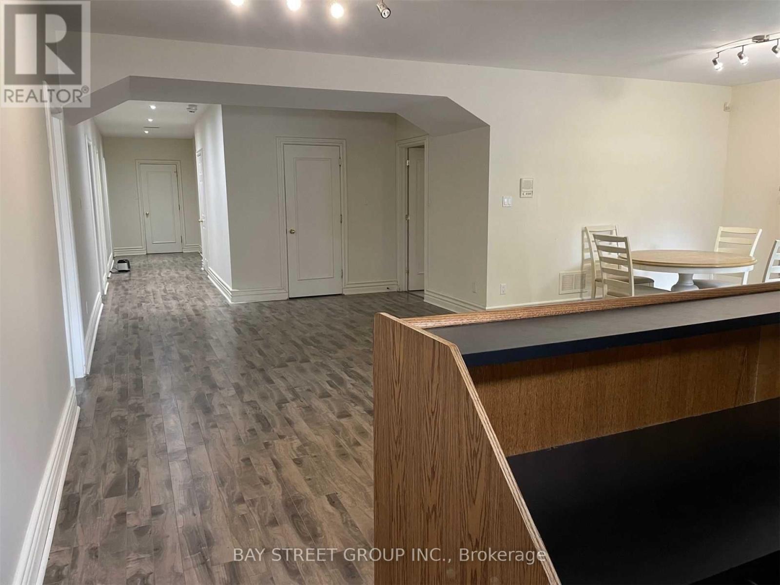 201 Mckee Avenue, Toronto, Ontario  M2N 4C9 - Photo 4 - C13140112