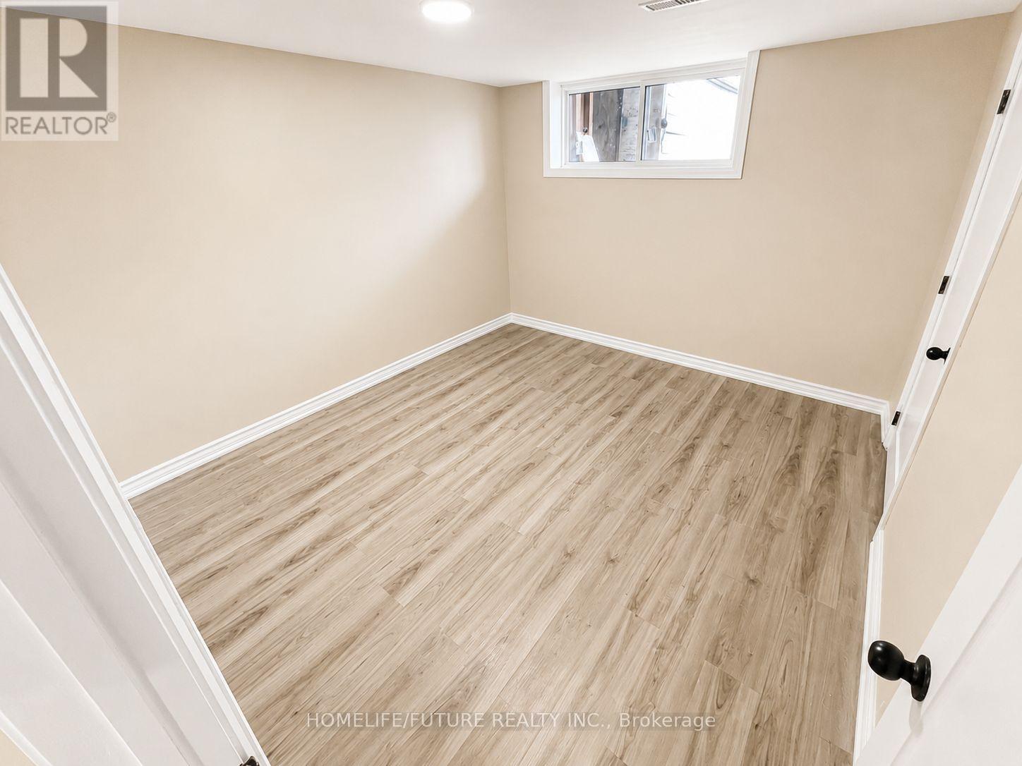 1027 Danforth Road, Toronto, Ontario  M1K 1J8 - Photo 3 - E13140102