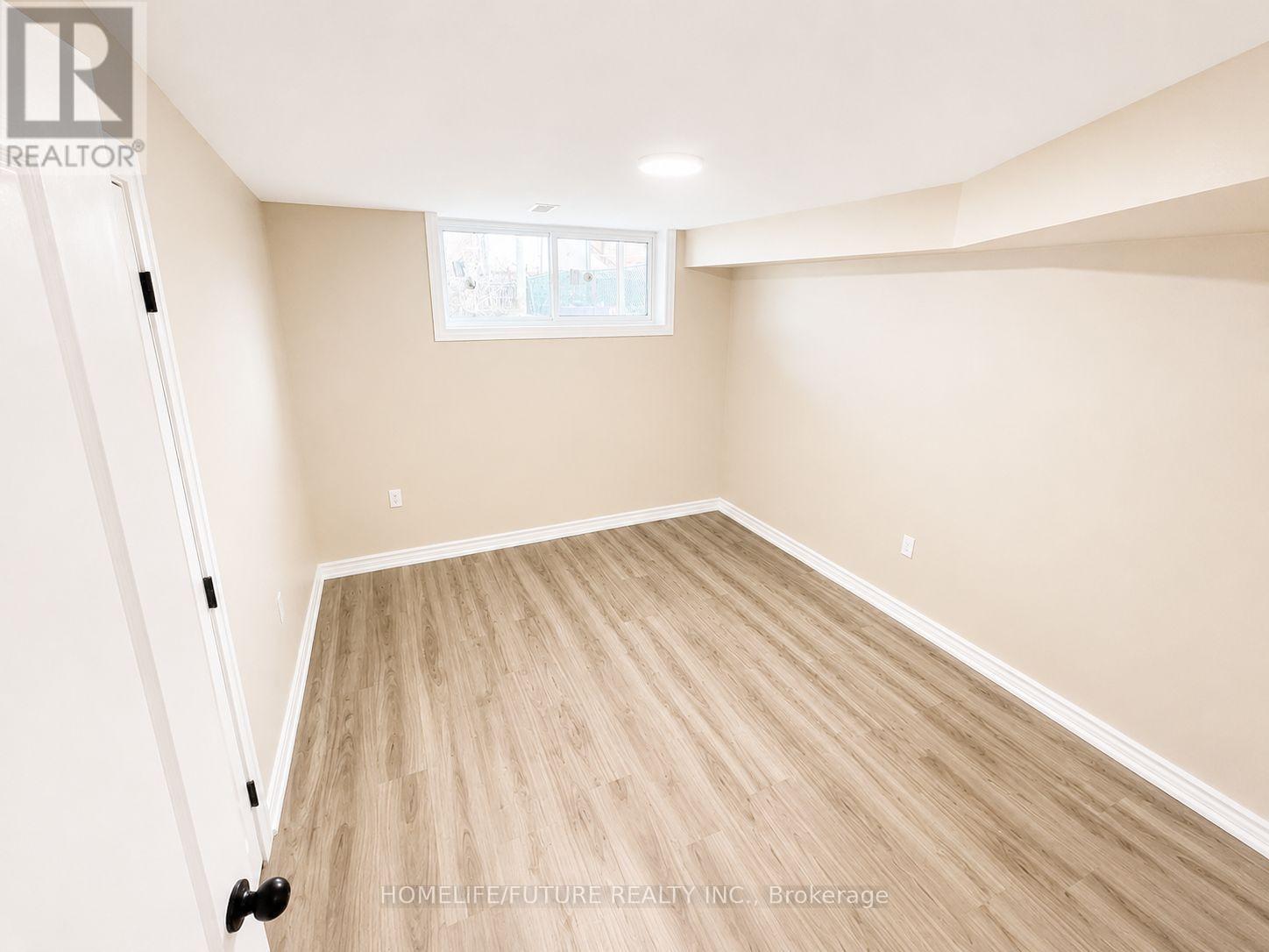 1027 Danforth Road, Toronto, Ontario  M1K 1J8 - Photo 5 - E13140102