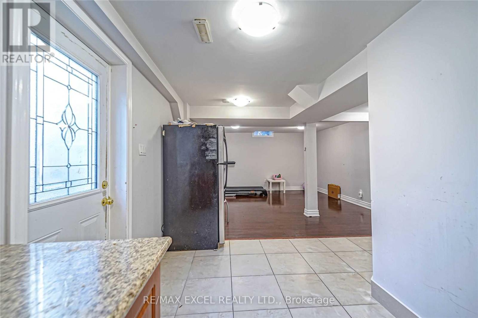 Bsmt - 47 Whiteleaf Crescent, Toronto, Ontario  M1V 3G1 - Photo 4 - E13140110