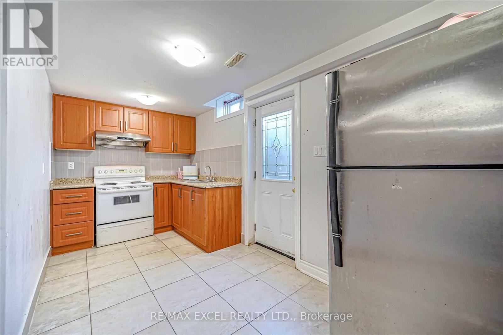 Bsmt - 47 Whiteleaf Crescent, Toronto, Ontario  M1V 3G1 - Photo 5 - E13140110