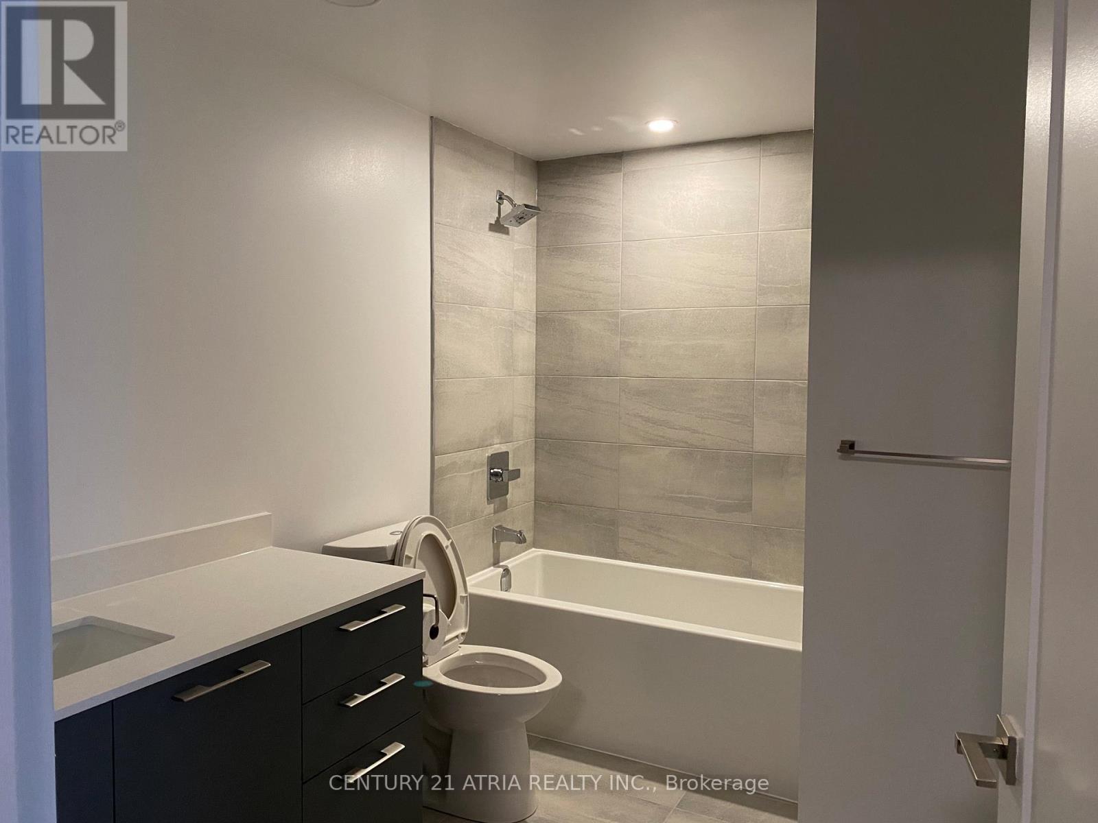 2901 - 18 Water Walk Drive, Markham, Ontario  L3R 6L5 - Photo 12 - N13140122