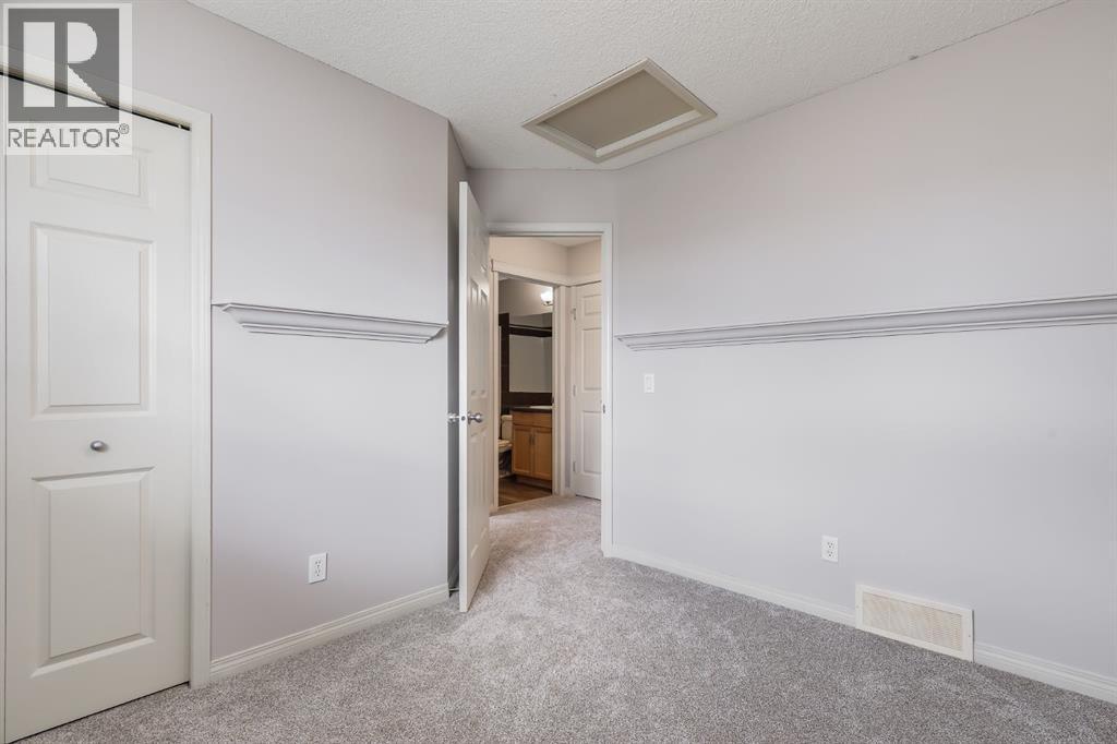 1813 Sagewood Link SW, Airdrie, Alberta  T4B 3B3 - Photo 21 - A2308701