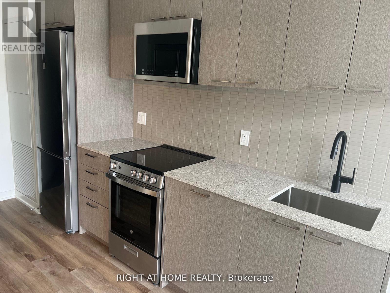 1004 - 1808 St.clair Avenue W, Toronto, Ontario  M6N 0C1 - Photo 10 - W13140114