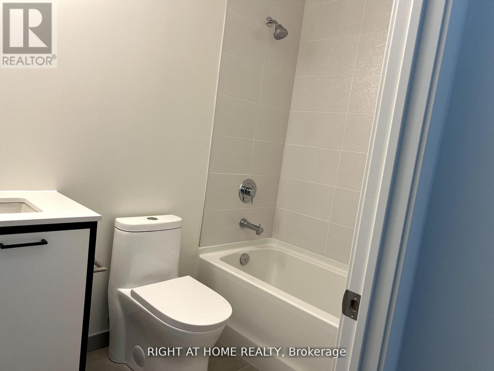 1004 - 1808 St.clair Avenue W, Toronto, Ontario  M6N 0C1 - Photo 6 - W13140114