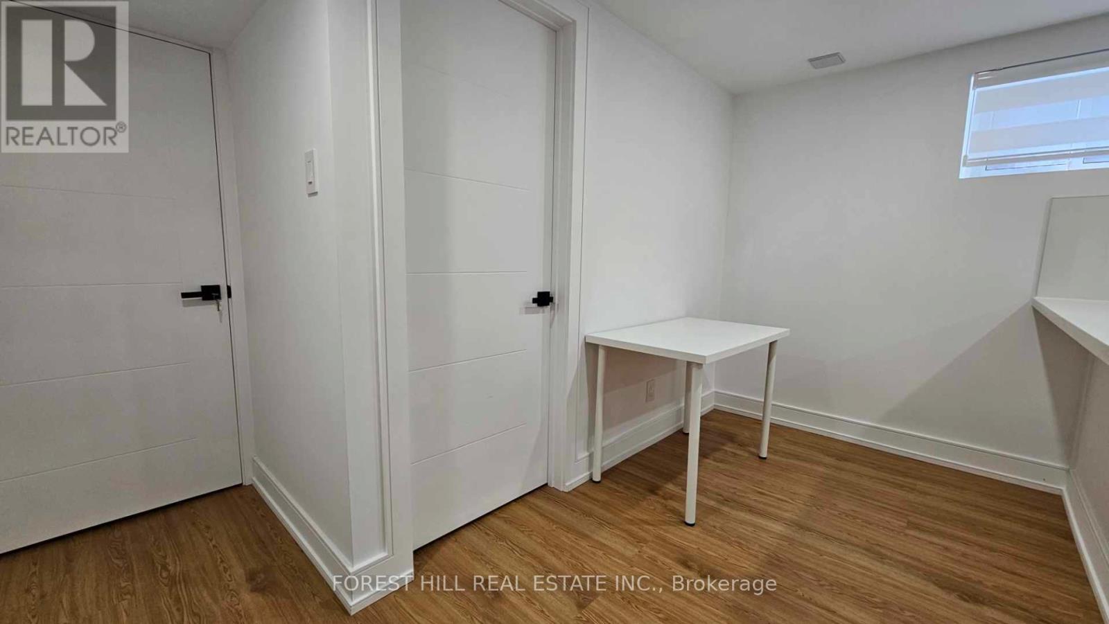 10 Juliana Court, Toronto, Ontario  M6S 2R2 - Photo 11 - W13140120