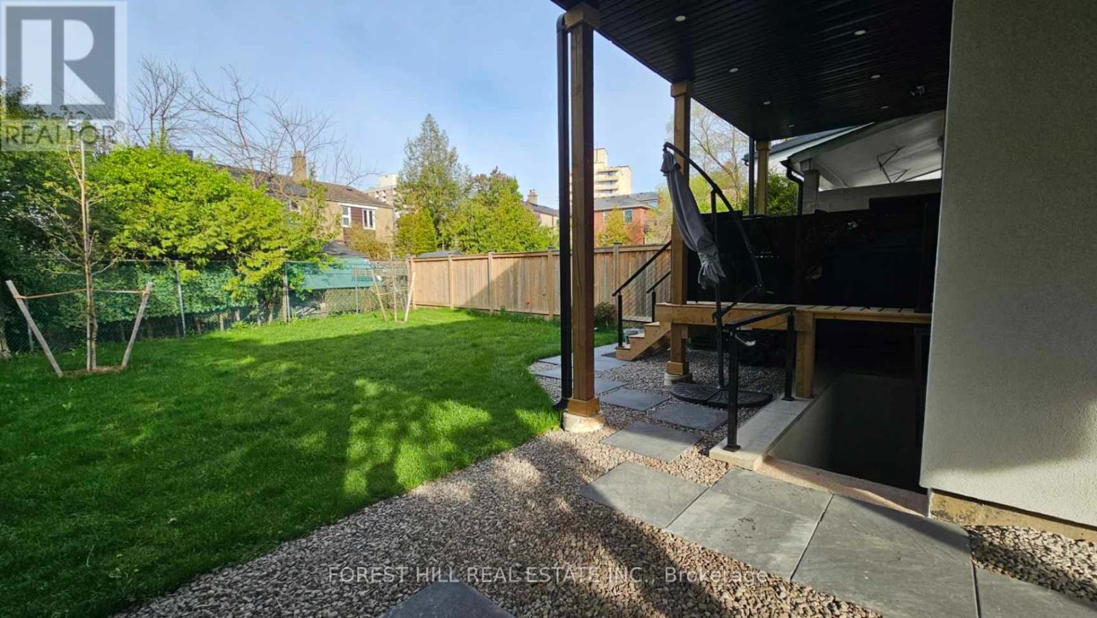10 Juliana Court, Toronto, Ontario  M6S 2R2 - Photo 16 - W13140120