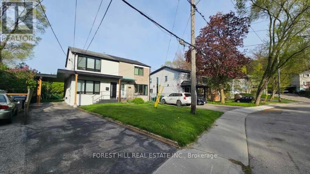 10 Juliana Court, Toronto, Ontario  M6S 2R2 - Photo 2 - W13140120