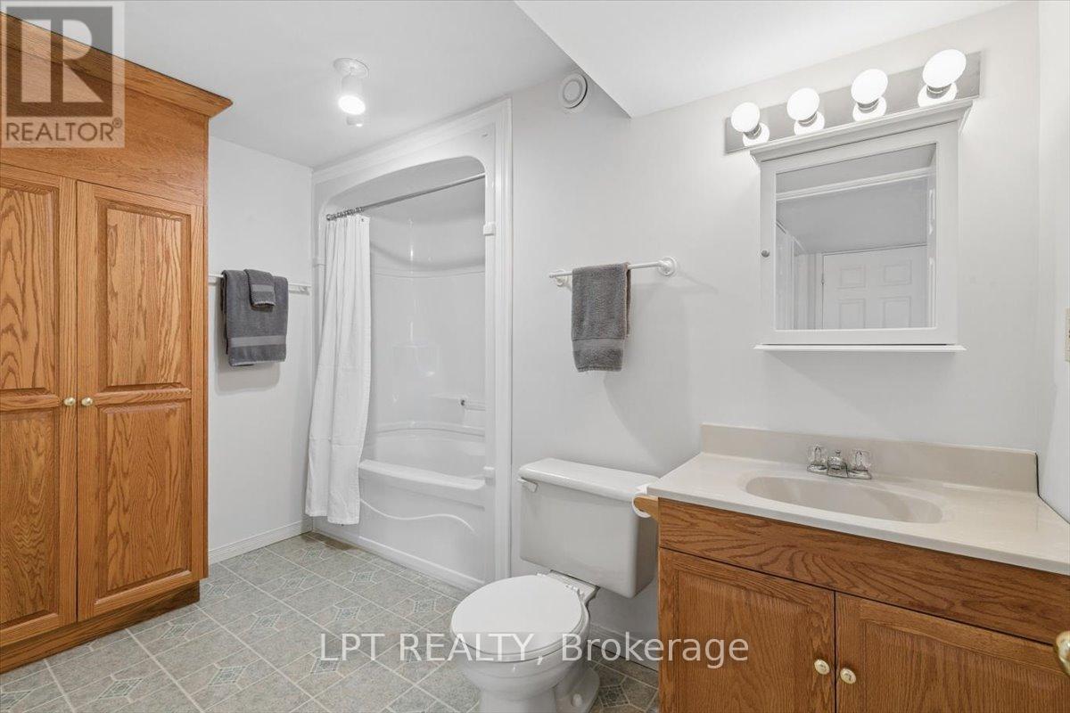 315 Colborne Street, Centre Wellington, Ontario  N0B 1S0 - Photo 32 - X13140118