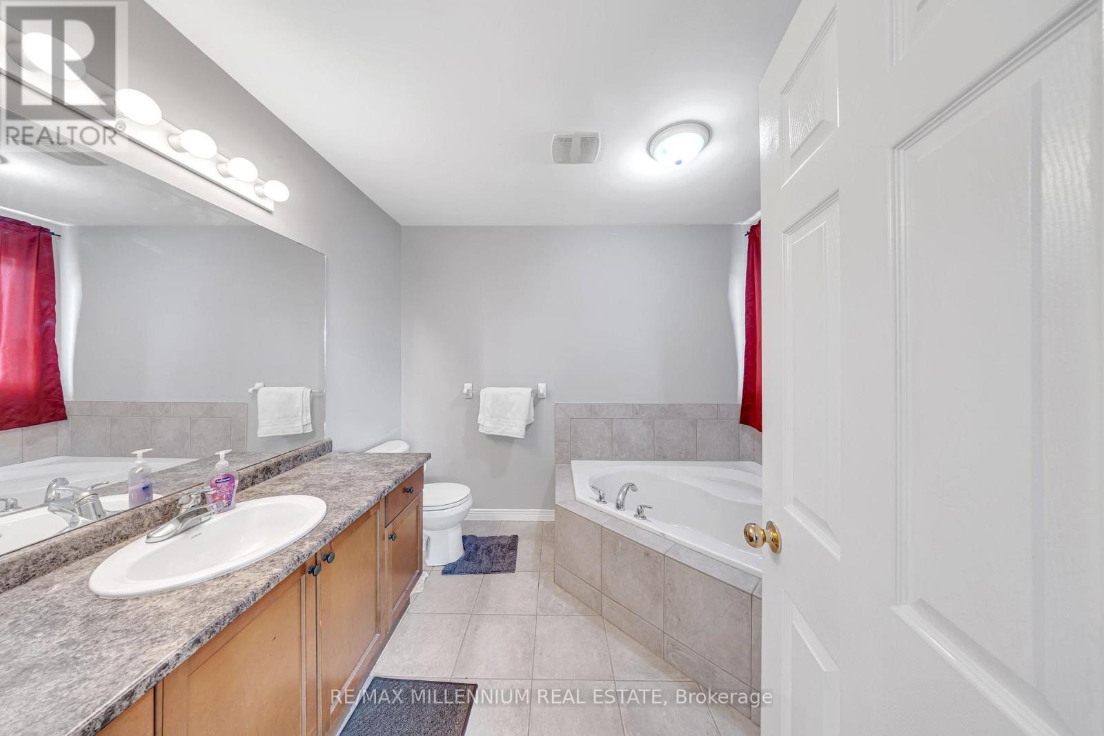 8 Bates Avenue, Hamilton, Ontario  L0R 1P0 - Photo 18 - X13140138