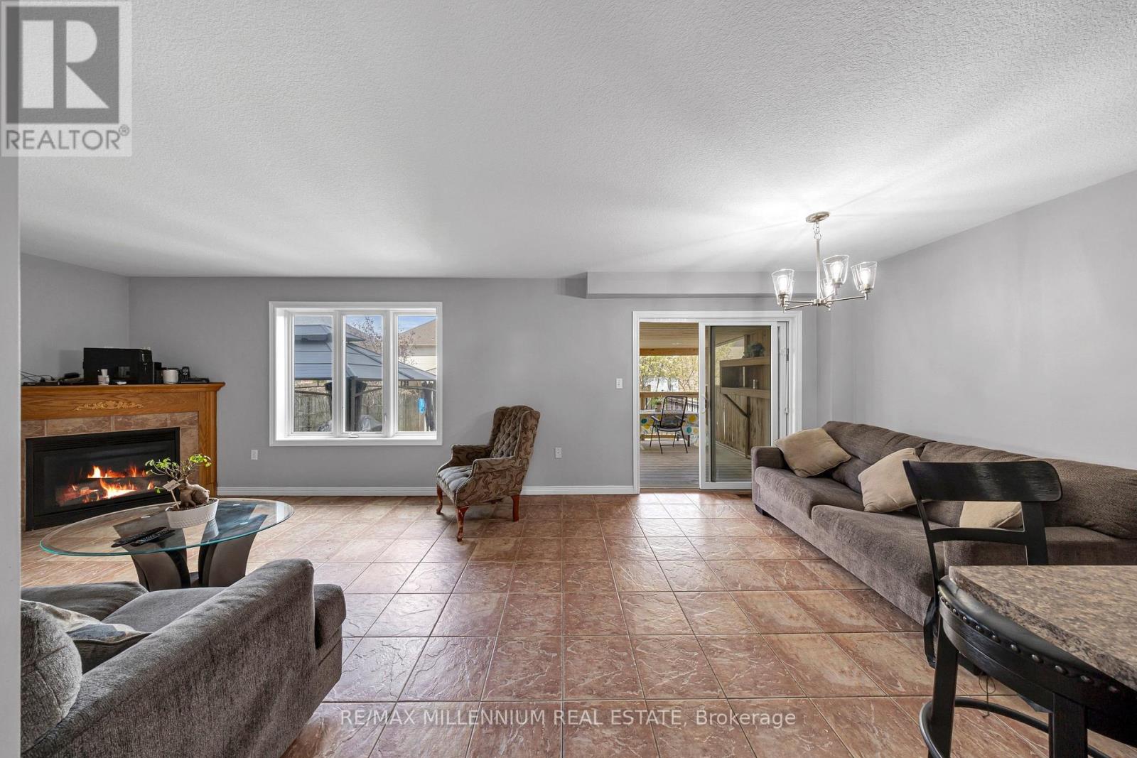 8 Bates Avenue, Hamilton, Ontario  L0R 1P0 - Photo 8 - X13140138