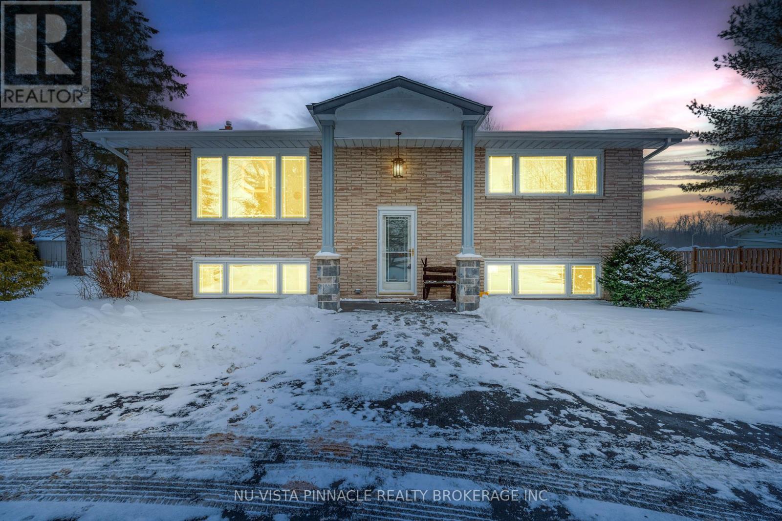 3567 Egremont Road, Plympton-Wyoming, Ontario  N0M 1E0 - Photo 30 - X12750470