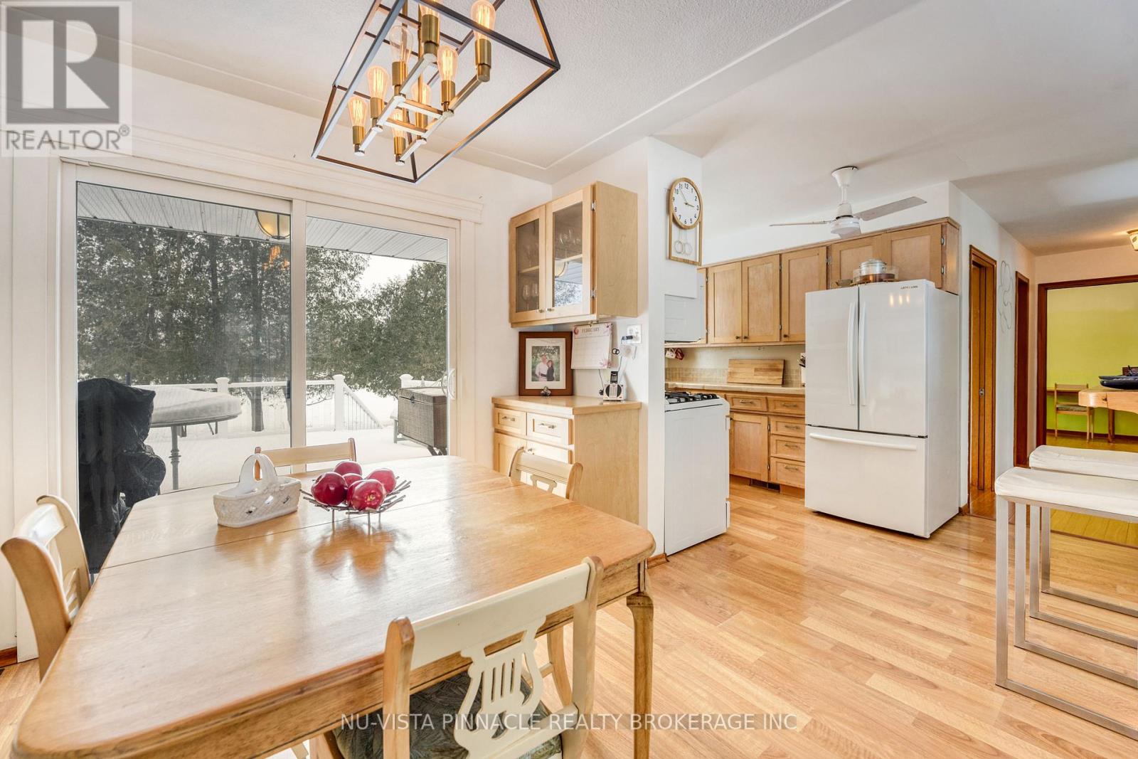 3567 Egremont Road, Plympton-Wyoming, Ontario  N0M 1E0 - Photo 7 - X12750470