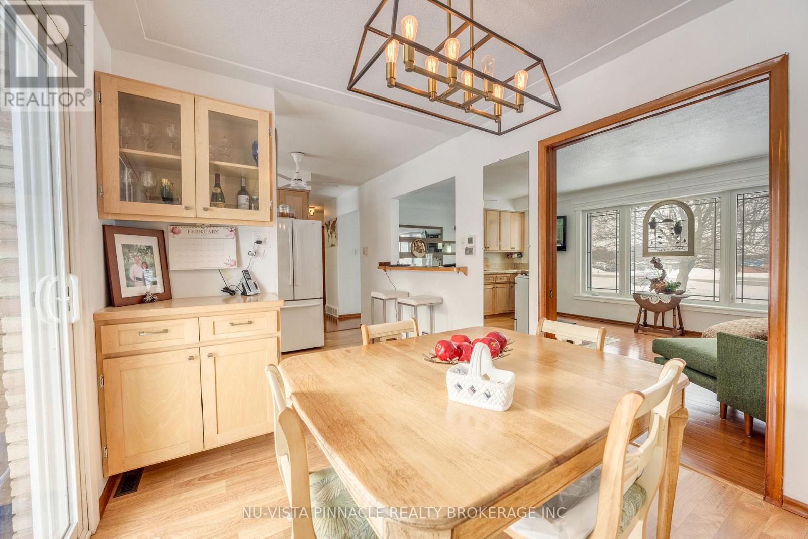 3567 Egremont Road, Plympton-Wyoming, Ontario  N0M 1E0 - Photo 8 - X12750470