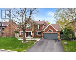 42 HAMPEL CRESCENT, Ottawa, Ontario