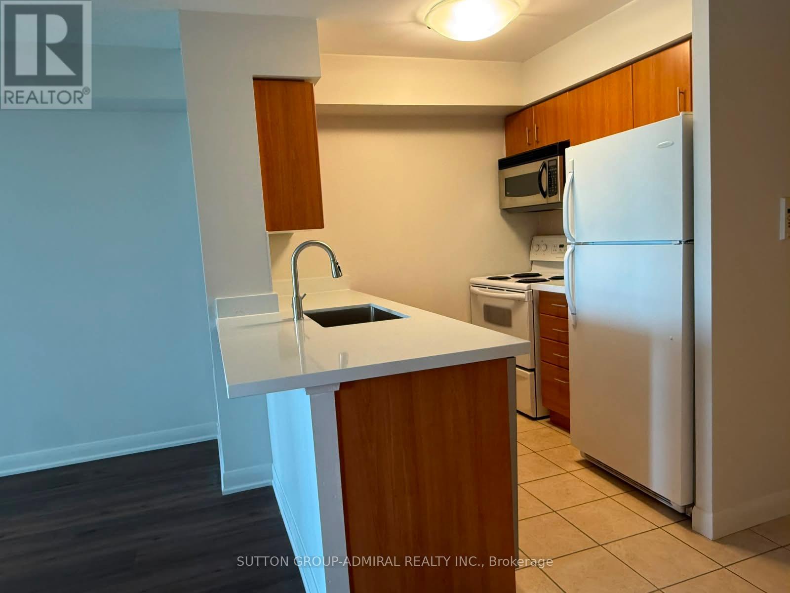 803 - 4968 Yonge Street, Toronto, Ontario  M2N 7G9 - Photo 4 - C13140166