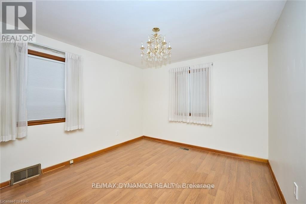 6299 Murray Street, Niagara Falls, Ontario  L2G 2K8 - Photo 8 - X13140168