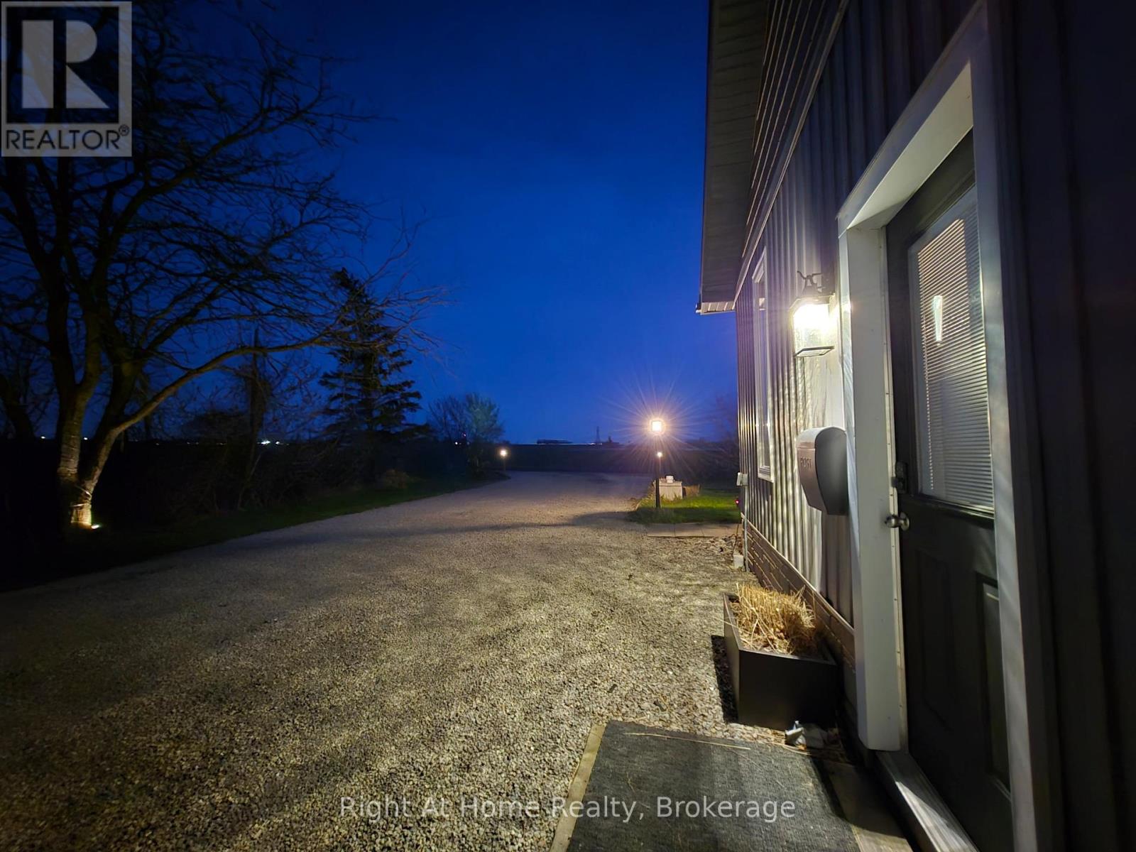 1483 Fifth Ave Louth, St. Catharines, Ontario  L2R 6P7 - Photo 47 - X13131000