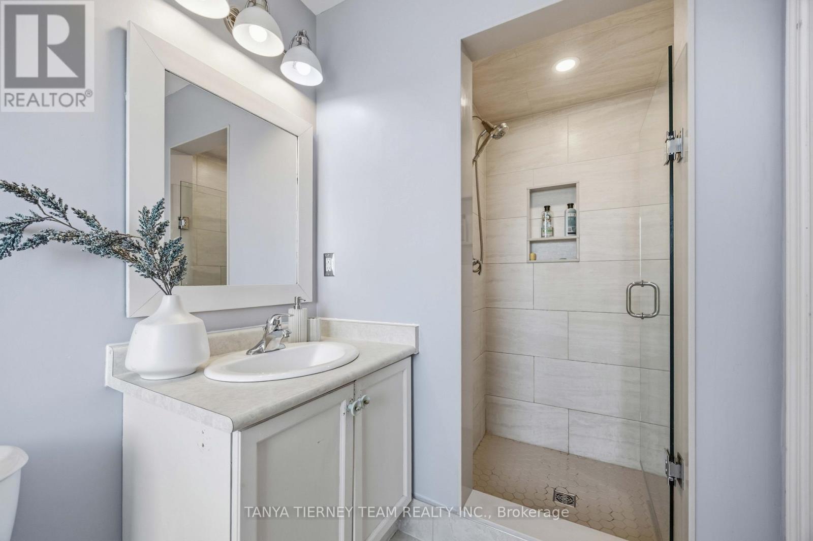 156 Shrewsbury Drive, Whitby, Ontario  L1M 0E3 - Photo 28 - E13140204