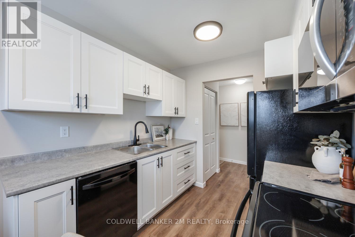 100 - 120 Nonquon Road, Oshawa, Ontario  L1G 7E6 - Photo 4 - E13043272