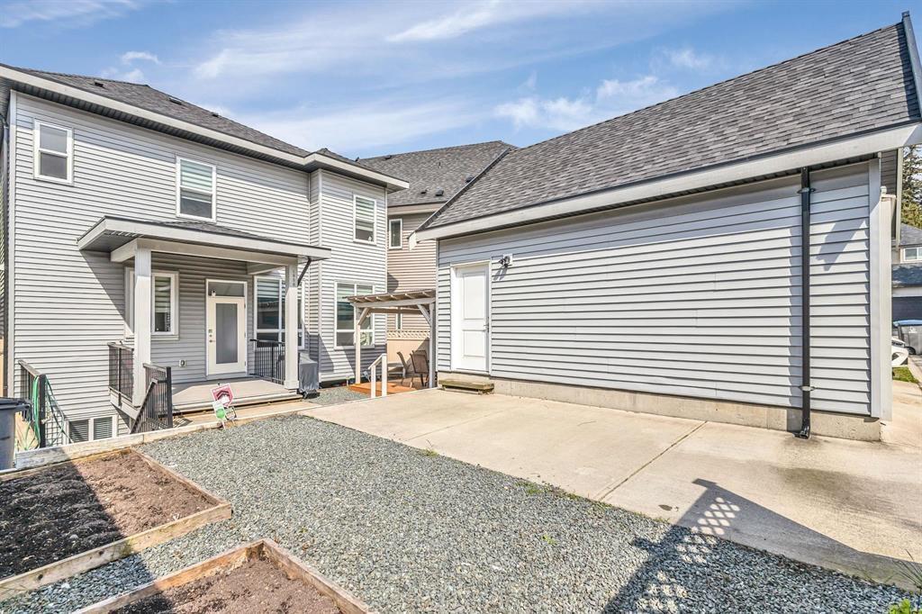 5950 130b Street, Surrey, British Columbia  V3X 0G5 - Photo 3 - R3123119